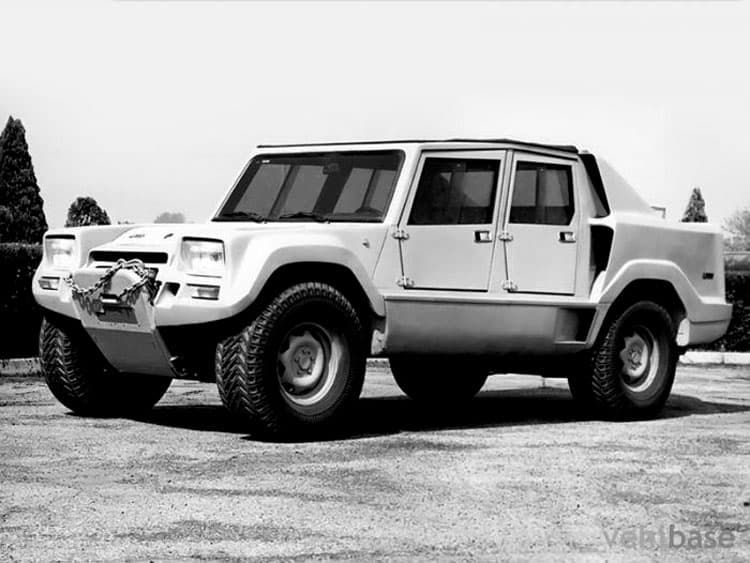 Off-Road Lamborghini - The LM002 (The Ultimate Guide)