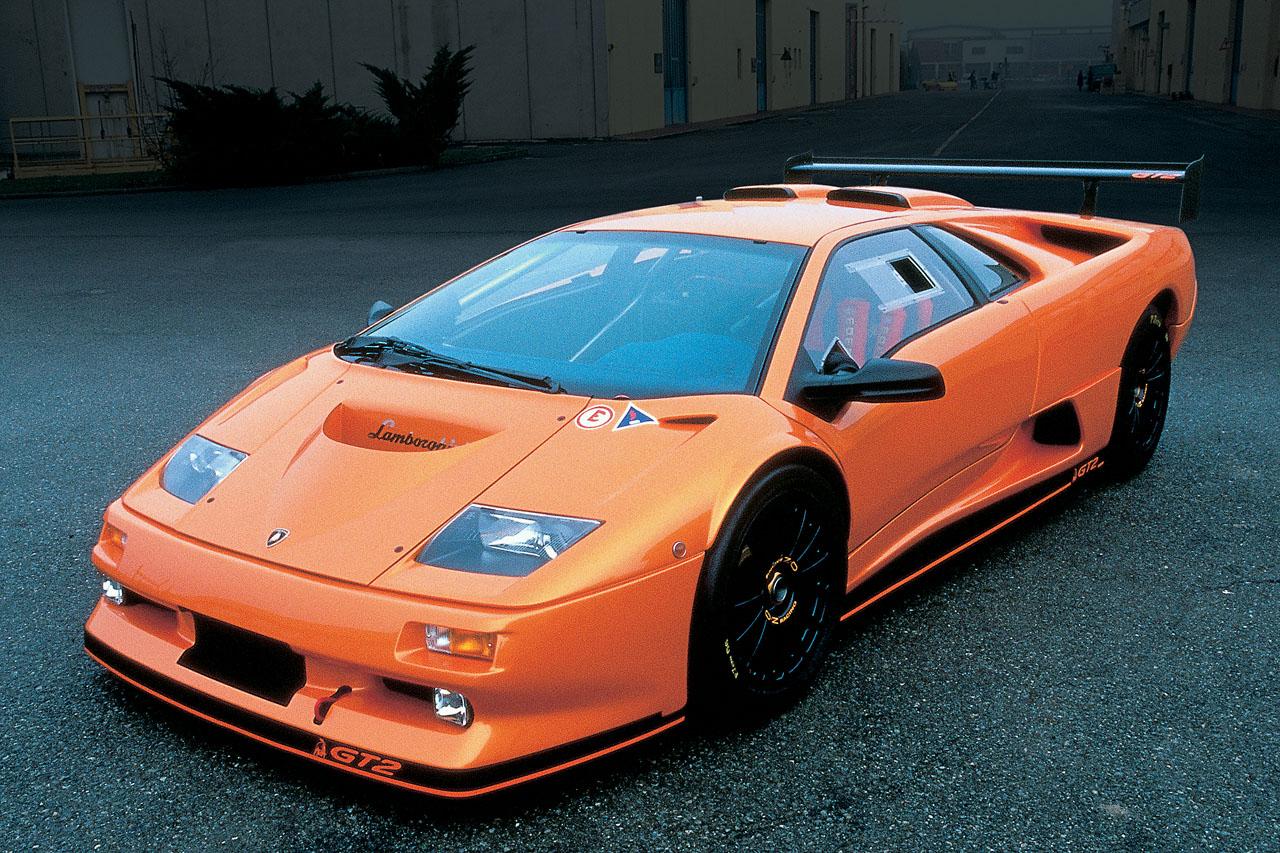 Lamborghini DIABLO Guide & History 